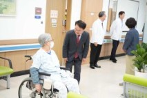 민선 3주년 맞아 육동한 시장, 지역병원 찾아 의료진 격려