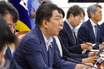 與 &quot;공공기관 '尹알박기 인사' 제거…관련 법안 정기국회서 처리&quot;
