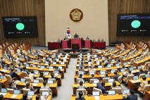 '방송 3법' 입법 마무리...EBS법 與 주도 국회 통과