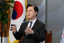 충남 수출 1·2위 베트남·중국 찾은 '1호 영업사원' 김태흠 지사