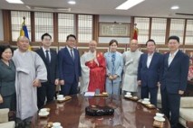 김교흥, 상진스님 예방...“K-컬처 300조 시대, 불교 역할 중요”