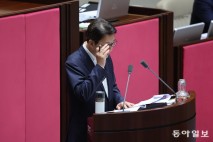 野 이상휘 4시간 28분, 與 노종면 9시간 5분… 필리버스터 조차 與에 밀린 ‘무기력 국힘’