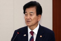 정동영 “北 확성기 철거 발표 신중했어야” 사과는 안해