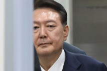 장경태 “尹, 체포 때 어린애 떼쓰듯 발길질…법사위 질의서 영상 공개”