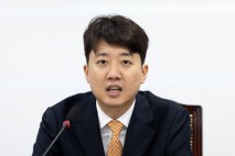직장인 10명 중 7명, 