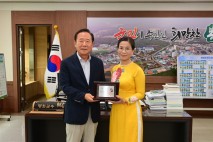봉화군, 베트남 출신 도 옥 루이엔 교수 홍보대사로 위촉
