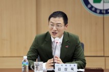 [단독] 김상욱, 현직 의원 신분으로 대부업체 사내 이사 겸직했다