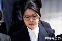 "尹-김건희 부부 범죄, '전두환 내란'에 '박근혜 국정농단' 합친 것"