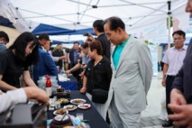 진도군, 국회서 전복 소비 촉진 행사 참여
