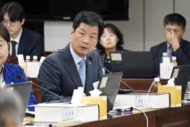 與 박균택, 국가폭력범죄 범죄수익 비자금 환수 간담회 개최