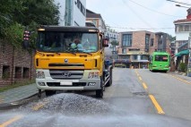 서대문구, 건설 공사장 살수 차량 투입해 폭염 대응
