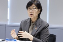 정은경 "자살 '조용한 재난'…자살예방센터 보강·전달체계 강화"