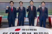 국힘 당대표 마지막 토론도 '탄핵' 공방…"탈당 할건가" 질문도(종합)