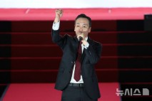 국힘 최고위원 당선된 김민수 "尹 면회 신청…당당하게 간다"