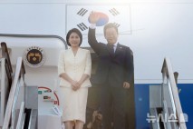 [한일 정상회담]이 대통령, '1박2일 방일' 출국…이시바와 오후 정상회담