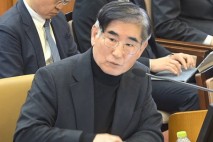 무인기 '격노' 김용현, 軍정보파트 격려금…'몽골공작' 의혹
