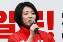배현진, 피습 후유증에 개두술…