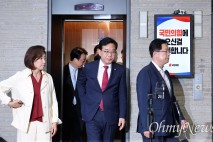 [오마이포토] 굳은 표정의 국민의힘