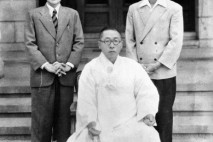 도쿄 인생사진 '핫플', 그 다리에서 수류탄 던졌던 이 사람
