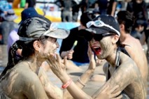 “올해 외국인 관광객 2000만 전망…중국인 단체 무비자 입국 시행”