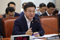 윤호중 장관 “소비쿠폰, 국민 93.6%·4736만명에 지급”
