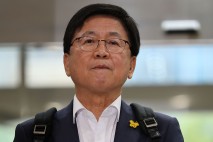 [사설] 조국 비리·천안함 음모론 비호… 교육 수장 자격 있나