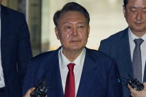 尹 ‘속옷 버티기’ 영상, 다음 주 공개될까…전현희 “신중히 결정”