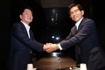 김문수, 안철수 만나 “힘 합치자”…安 “尹과 절연해야”