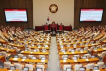 여당 입법독주 시작… 野, 필리버스터 외 속수무책