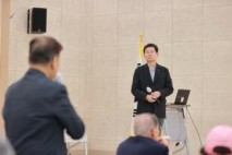 이상일 용인시장, 충정노인대학 어르신 대상 특강