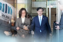 李정부 첫특사에 조국 부부·윤미향…정치인 대거 포함·재계도(종합2보)