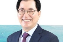 신우철 완도군수, 업무추진비 사용 논란…