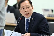 국힘 신임 여의도연구원장에 조승환 내정…홍보본부장에 서지영