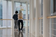 자격증 300만명인데 현장엔 70만명···요양보호사 활동률 20% 붕괴