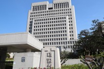 [단독]법원·지원 14곳, 기록복사 신청 직접 방문해야…신속재판 걸림돌[국감25시]
