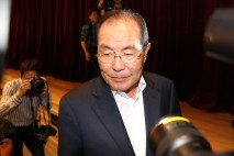 콜마 경영권 분쟁, 장남이 여동생 회사 ‘접수’해 승기 잡아…불씨는 여전
