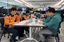 김진태 지사, 추석 연휴 119 상황실 방문 격려