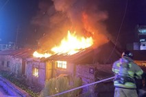“살기 힘들어 술김에”…자택에 불 지른 50대 남성, 방화 혐의 구속영장