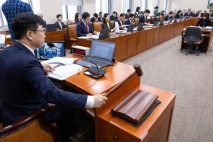 당정 &quot;임금 체불·캄보디아 사태 근절 등 민생 정책 연내 처리하기로&quot;