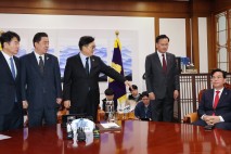 오세훈 “당이 축소 지향적”… 野 ‘당심 70% 룰’에 내부 불만 터졌다