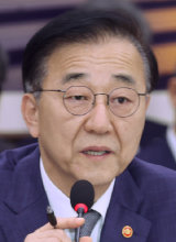 김윤덕 “화성-구리 집값 풍선효과… 규제 확대할수도”