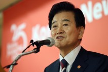 정동영, 美 대사대리 만나 “북미대화 재개위해 韓美 긴밀 협력해야”