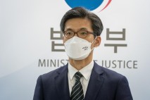 ‘항소포기 관여’ 박철우 중앙지검장 두고 與 “훌륭한 분” 野 “인사폭거”