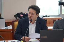 자녀 이름 ‘X발’ ‘쌍X’ 막는다…與, ‘욕설·비속어 작명 금지법’ 발의