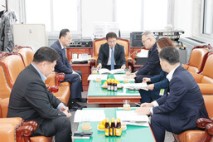 군, 국회 찾아 주요 현안사업 반영 요청