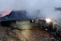 왕궁 단독주택서 불…1천500만 원 피해