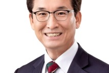 윤건영 충북교육감, 직무수행 성적표 ‘4위’ 기록