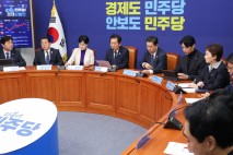 ‘강성당원’에 휘둘리는 민주당