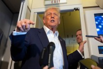 트럼프, NYT 女기자만 골라 '인신공격'…男기자엔 한마디도 없었다