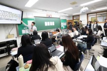 '학생 글, AI가 척척 진단'…경기교육청 '첨삭형 인공지능 수업' 화제